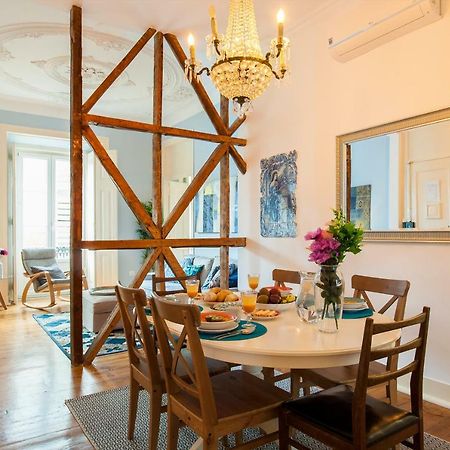 Bairro Alto 3 Bedroom Patio Flat! Lisboa المظهر الخارجي الصورة