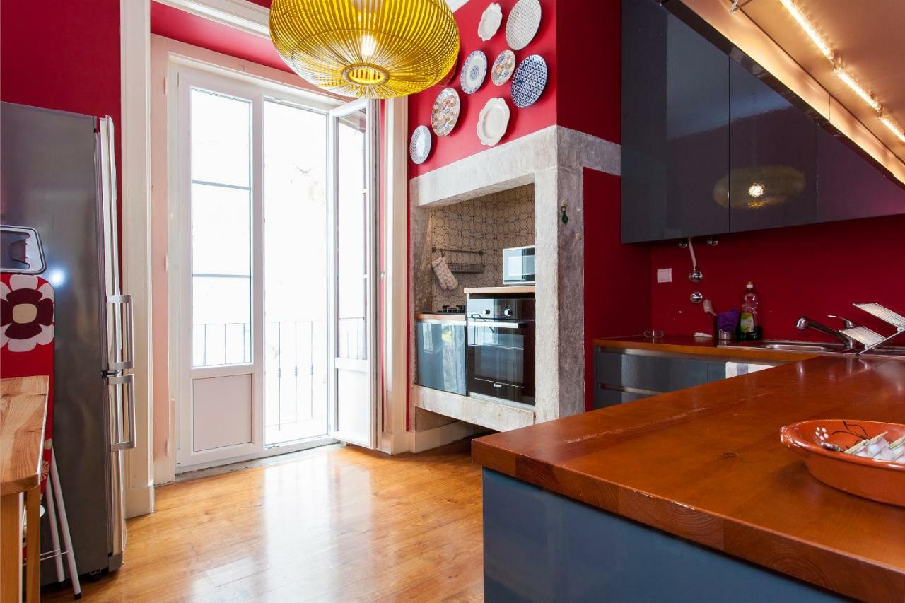 Bairro Alto 3 Bedroom Patio Flat! Lisboa المظهر الخارجي الصورة