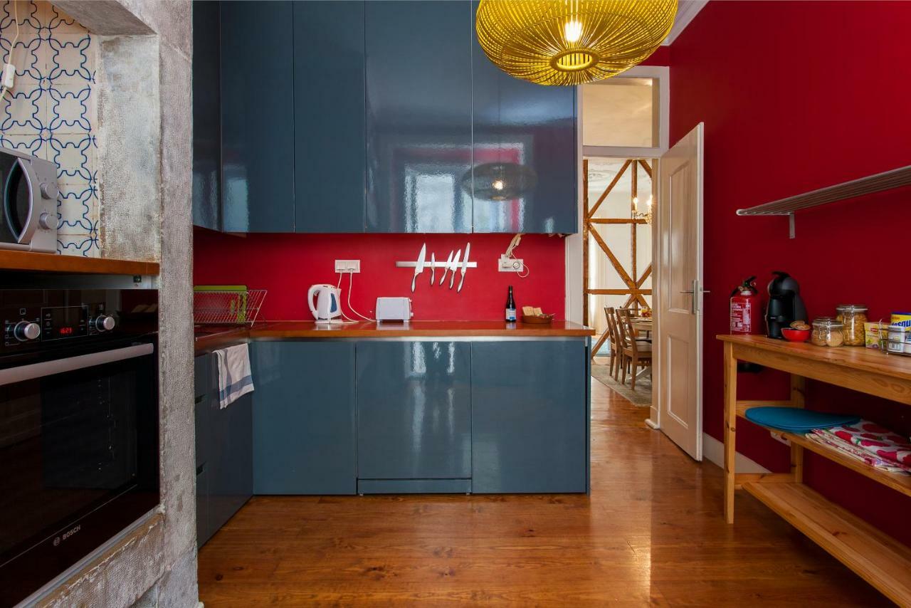 Bairro Alto 3 Bedroom Patio Flat! Lisboa المظهر الخارجي الصورة